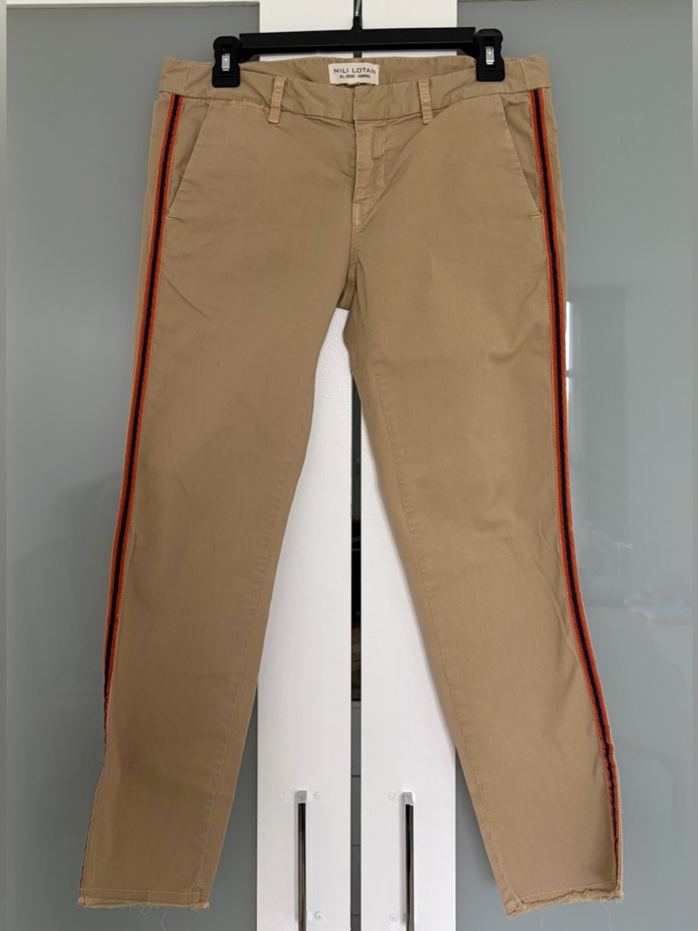 Nili Lotan khaki pants in a size 4.